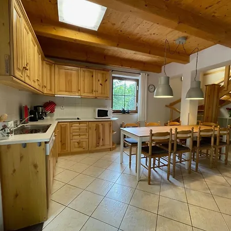 Escape In Javornik, Cleaning Included בית נופש